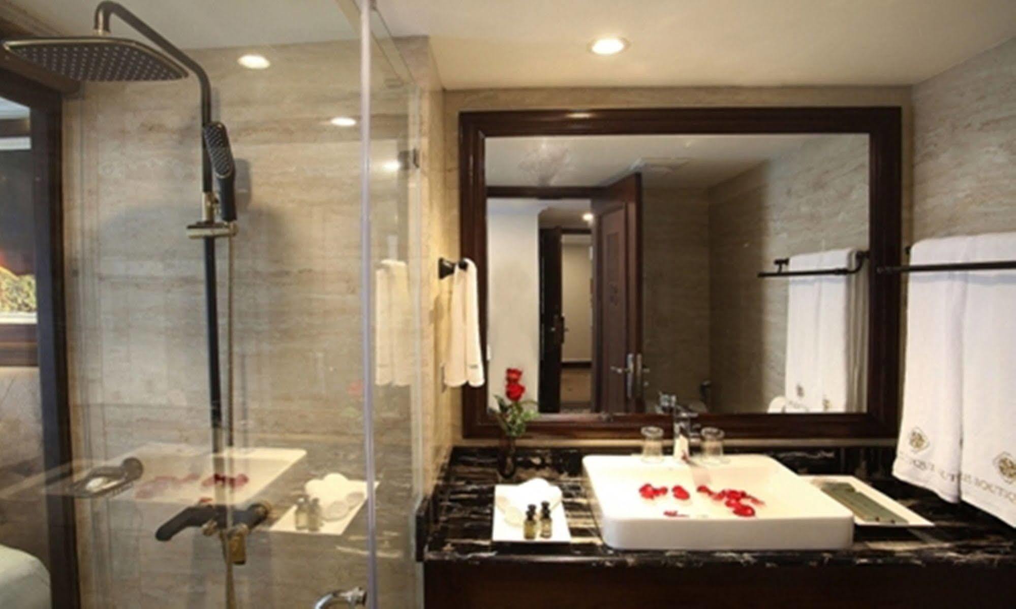 Paris Boutique Hotel Sapa Екстериор снимка